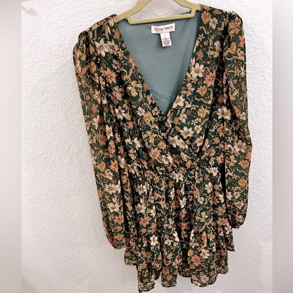 Green floral mini dress - Picture 2 of 8